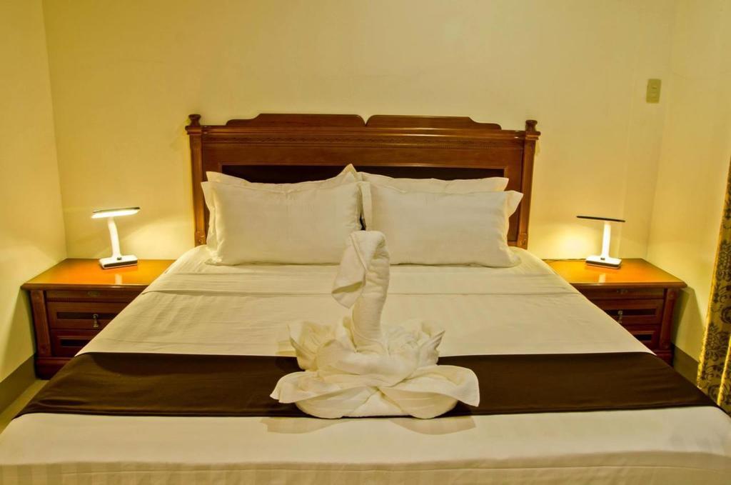 The Premiere Business Hotel Kalibo Kamer foto