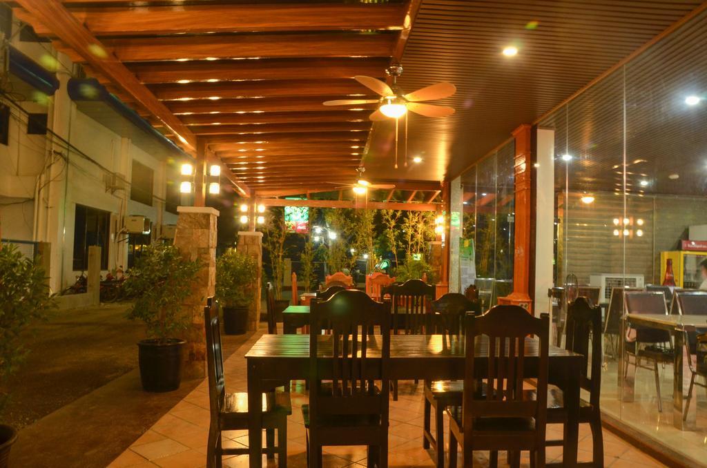 The Premiere Business Hotel Kalibo Buitenkant foto