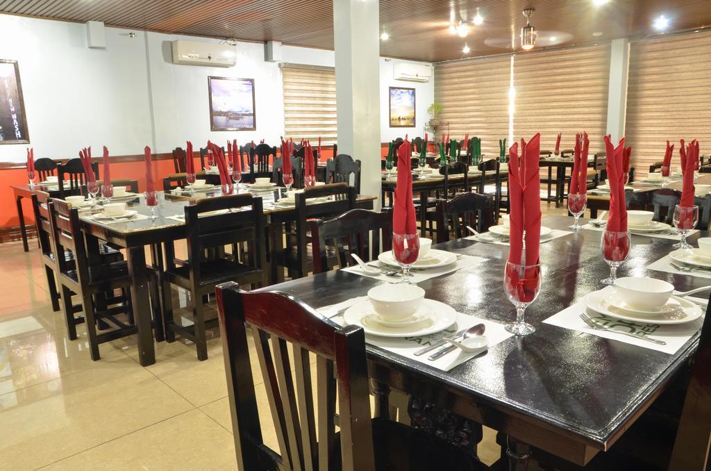 The Premiere Business Hotel Kalibo Buitenkant foto