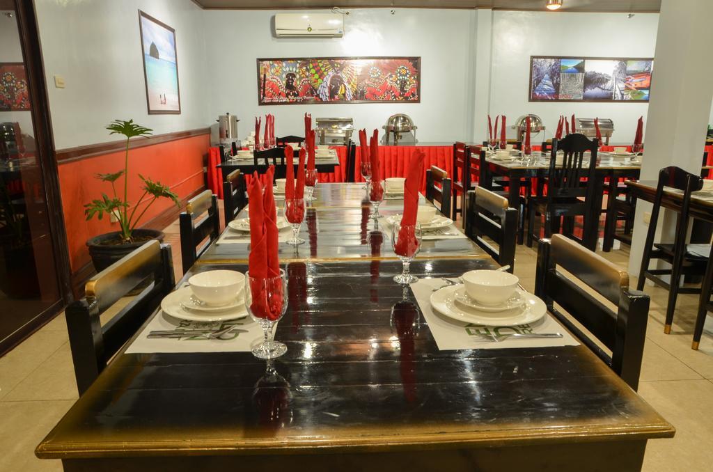 The Premiere Business Hotel Kalibo Buitenkant foto