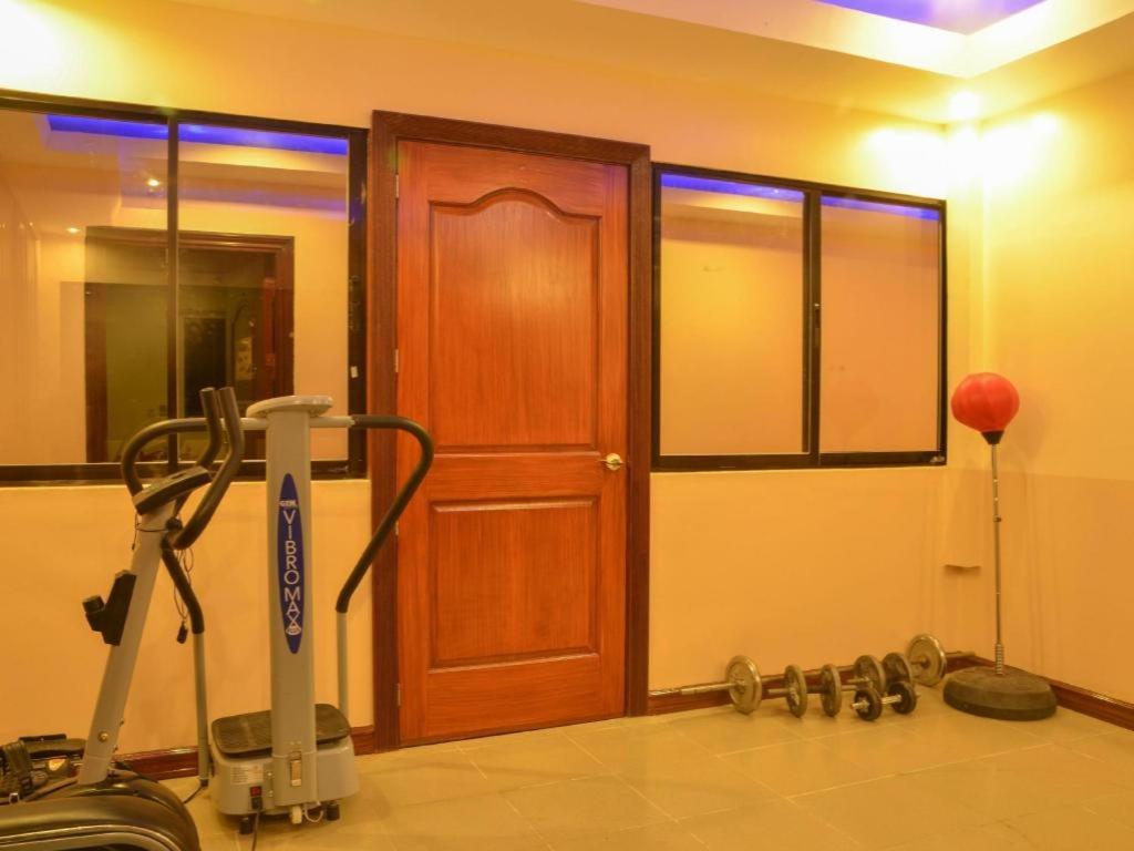 The Premiere Business Hotel Kalibo Buitenkant foto