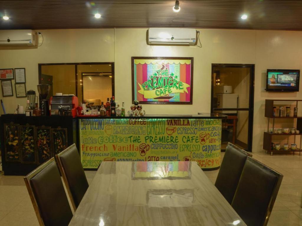 The Premiere Business Hotel Kalibo Buitenkant foto
