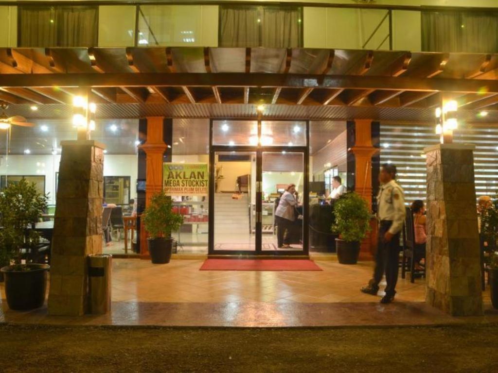 The Premiere Business Hotel Kalibo Buitenkant foto