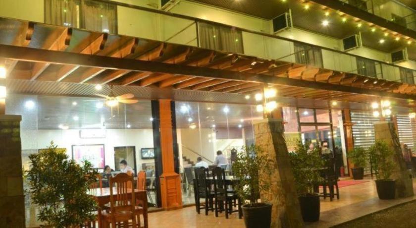 The Premiere Business Hotel Kalibo Buitenkant foto
