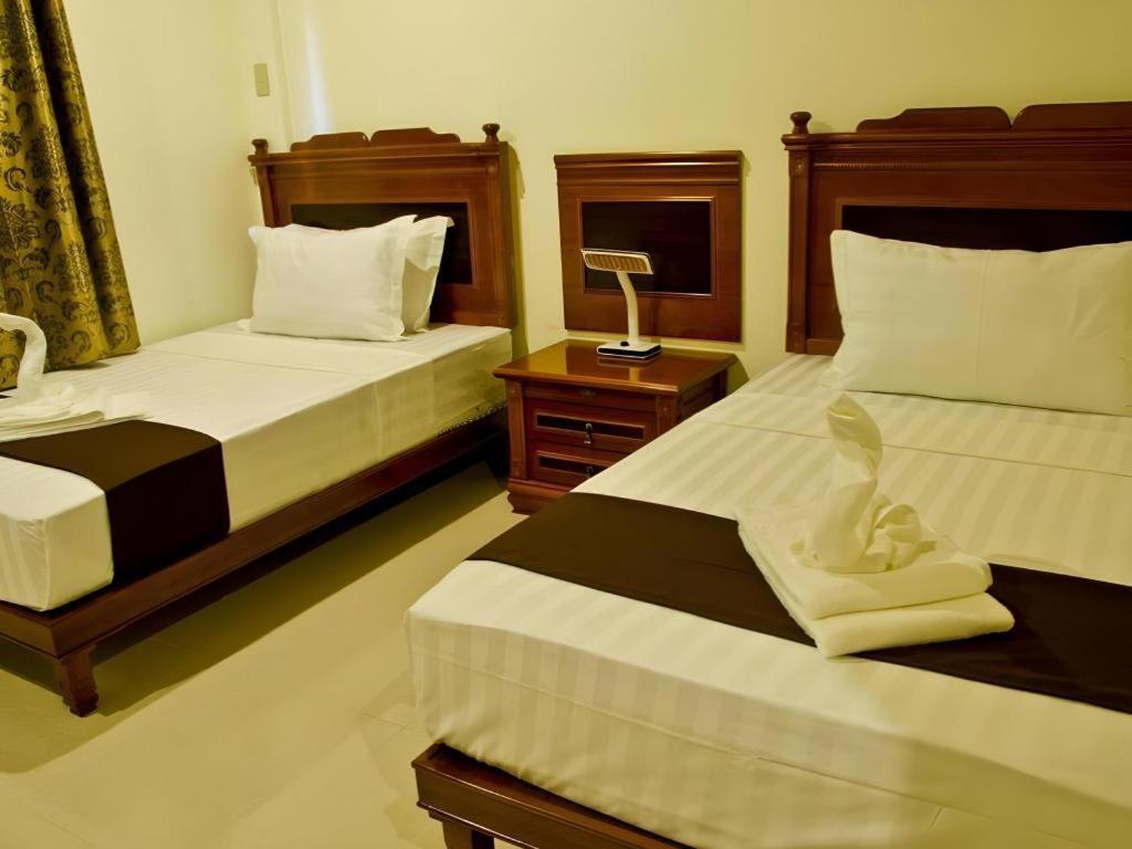 The Premiere Business Hotel Kalibo Buitenkant foto