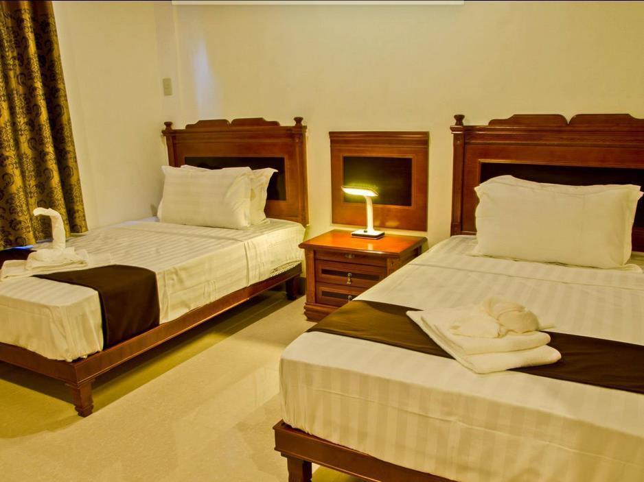 The Premiere Business Hotel Kalibo Buitenkant foto